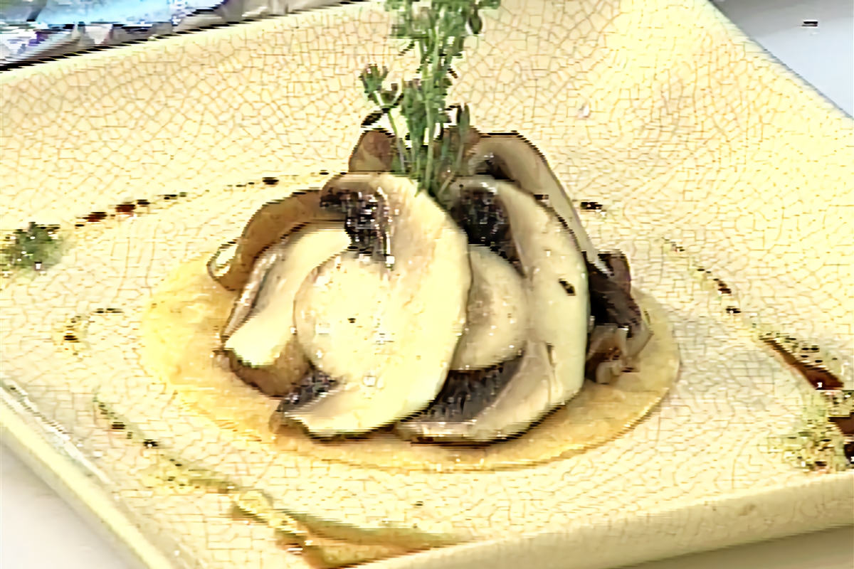 Pizza de caviar de berenjenas y hongos El Gourmet